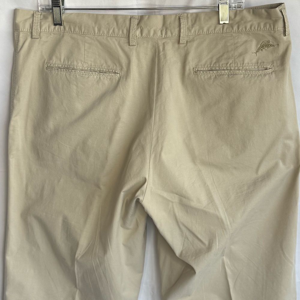 Tommy Bahama 36x32 Men's Khaki Chinos EUC Comfy Resort Wear - Picture 7 of 9